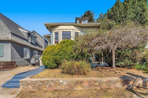 1917 Oregon St, Berkeley, CA 94703-2210