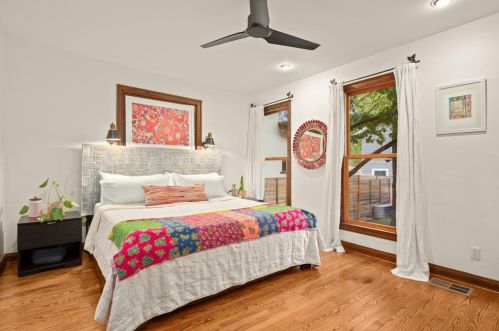 1305 40 St, Austin TX  78756-3614 exterior