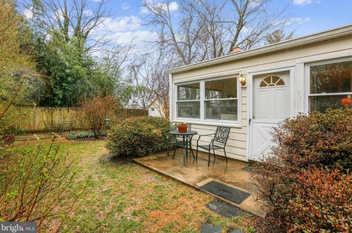 2225 Luzerne Ave, Silver Spring MD 20910-2135 exterior