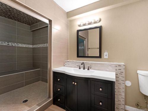 18884 Ida Ave, Denver CO  80015-5119 exterior