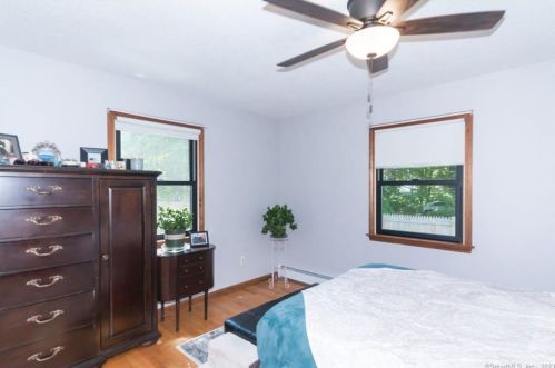 1890 Poquonock Ave, Windsor CT  06095-1234 exterior
