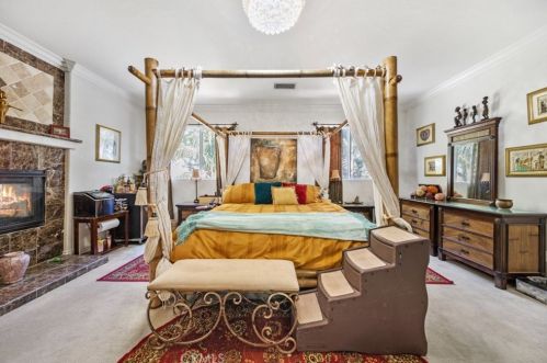 11364 Pondhurst Way, Riverside CA  92505-3471 exterior