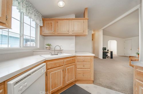 27 Spruce Via, Anaheim CA  92801-1043 exterior