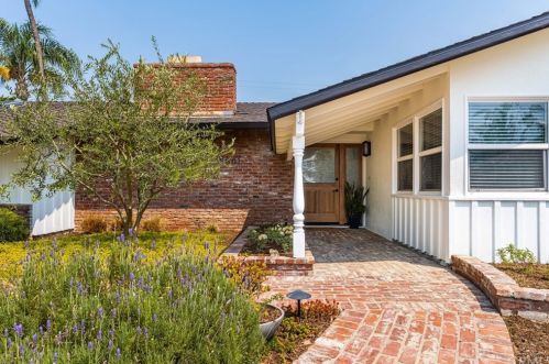 18601 Auburn Ave, Santa Ana, CA 92705-2706