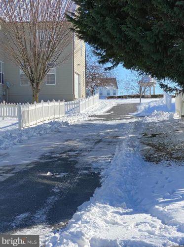 252 Prospect Hill Blvd, Charles Town WV  25414-5082 exterior