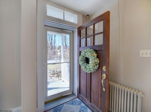 44 White Birch Rd, Morristown, NJ 07960-2718