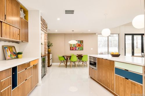225 Clermont St, Denver CO  80246-1038 exterior