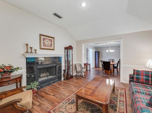 1412 Baker Dr, Cedar Hill TX 75104-1342 exterior