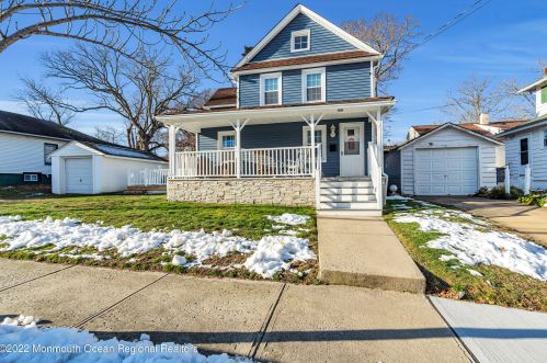 826 Prospect Ave, Tinton Falls NJ  07712-5709 exterior