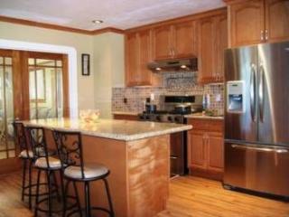 560 Garin Ave, Hayward, CA 94544-6814