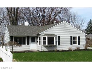 158 Hawthorne Dr, Concord Township OH  44077-1932 exterior