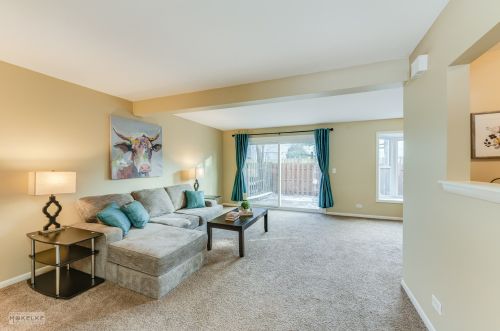 193 Jeffrey Ln, Lemont, IL 60440-1327