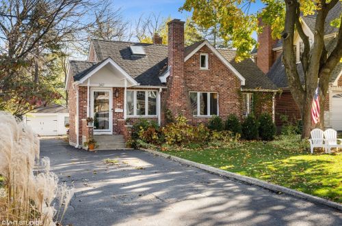 347 Lockwood Ave, Northfield, IL 60093-3522