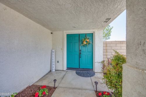 1763 Empty Saddle Rd, Simi Valley, CA 93063-5812