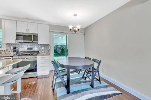 25 Amsterdam Rd, Trenton NJ 08620-1902 exterior