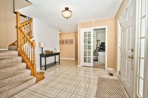 606 Highview Ct, Oswego, IL 60543-7572