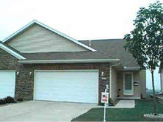 2704 Westbrook Dr, Bloomington, IL 61705-6556