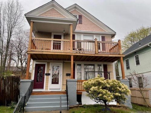 56 Vernon St, Waterbury, CT 06708-3033