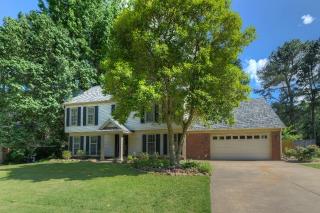 8305 Farmington Blvd, Memphis, TN 38139-3221