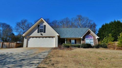 251 Cedar Hollow Dr, Talmo, GA 30575-1533