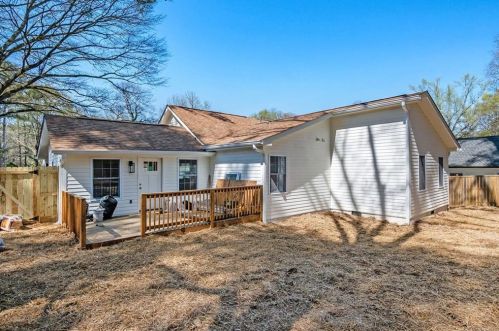 353 Collier Ridge Dr, Atlanta GA  30318-7342 exterior