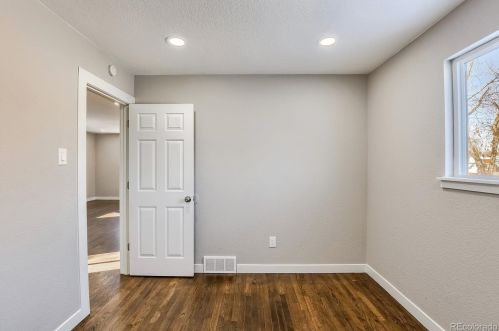 616 Lowell Blvd, Denver CO  80204-3102 exterior