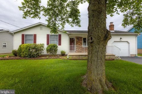 17 Edgemont Rd, Trenton, NJ 08620-1619