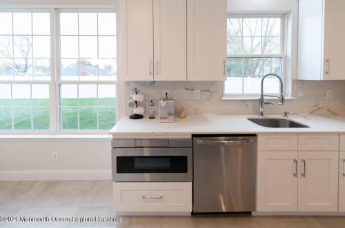 140 Plumstead Dr, East Freehold NJ  07728-9513 exterior