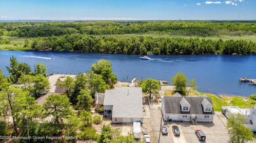 317 Nantucket Rd, Lacey, NJ 08731-5103