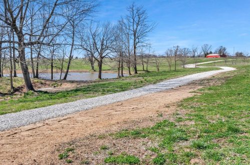 604 Tickridge Rd, Corso, MO 63377-2604