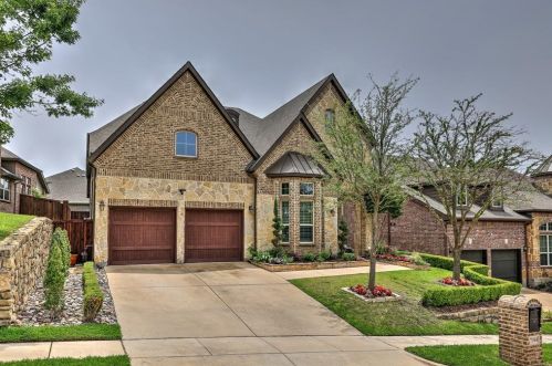 7304 Brightwater Rd, Fort Worth, TX 76132-4322