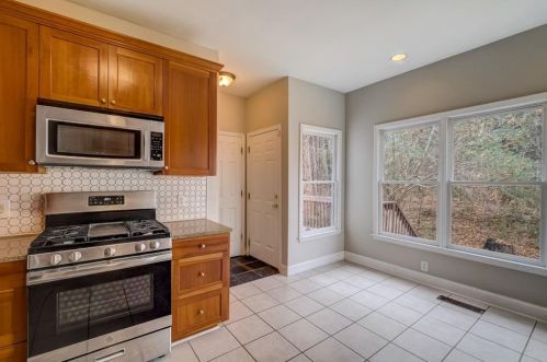 3765 High Point Ln, Atlanta GA  30331-7906 exterior