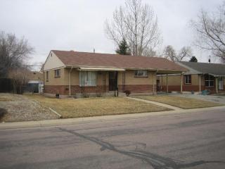6840 Avrum Dr, Denver CO  80221-2529 exterior