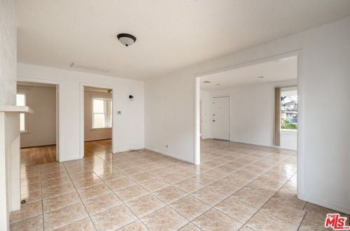 734 Adams St, Glendale CA 91206-2502 exterior