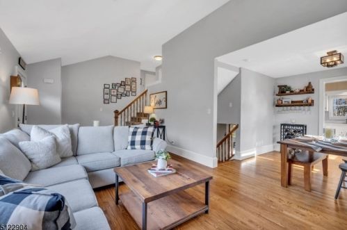 285 Passaic Ave, Stirling, NJ 07980-1306