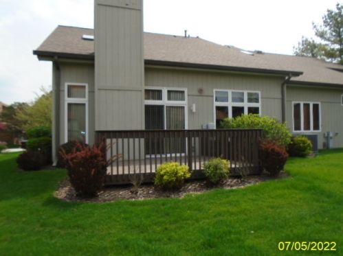 1214 Baythorne Dr, Homewood IL  60422-1443 exterior