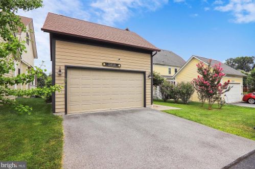 13509 Moonlight Trail Dr, Silver Spring MD 20906-6700 exterior