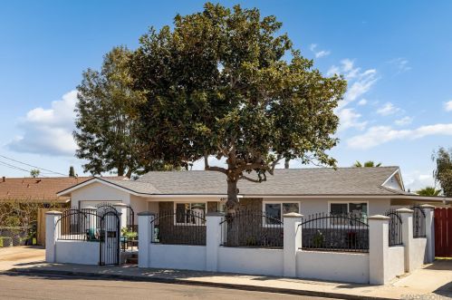 4815 Sol Sitio, Oceanside, CA 92057-5313