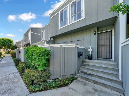 2911 Fairview St, Santa Ana, CA 92704-6502