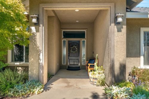 133 Copperfield Dr, Chico, CA 95928-9434