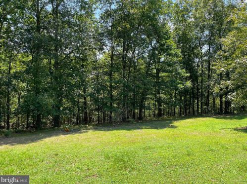 538 Gall Ln, Springfield, WV 26763-5232