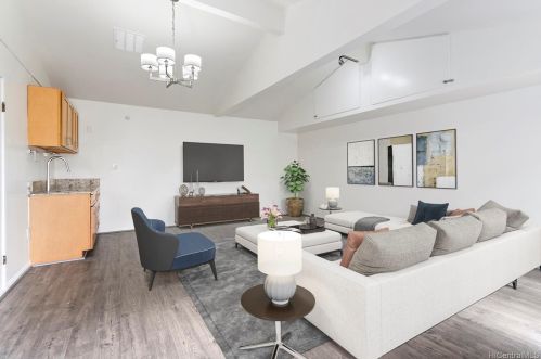 840 Papalalo Pl, Honolulu, HI 96825-2962