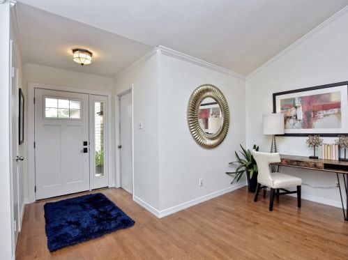 1502 Cricket Hollow Dr, Austin, TX 78758-4275