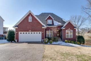 2005 Bon Dr, Greenbrier, TN 37073-5500