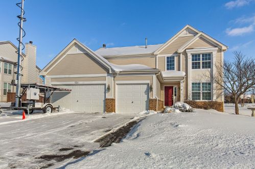 731 Kathi Dr, Pingree Grove, IL 60140-8354