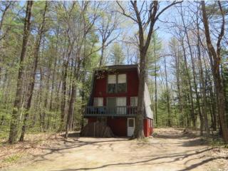 529 Pequawket Dr, Albany, NH 03818-6209