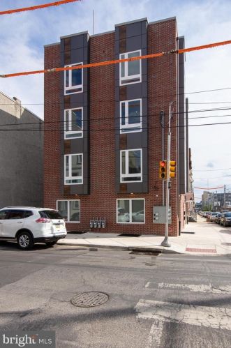818 Diamond St, Philadelphia PA  19122-1333 exterior