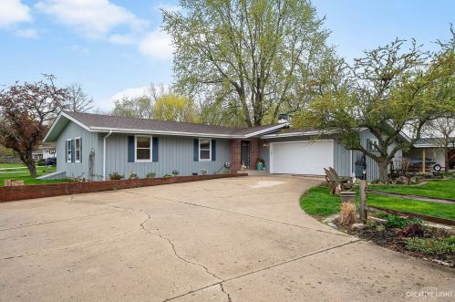 15809 River Rd, Plainfield, IL 60544-8117