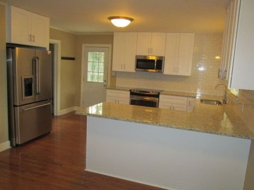 517 Smithmore St, Anderson, SC 29621-2725