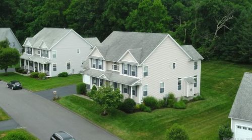 14 Aspetuck Ln, Upper Stepney CT  06468-5204 exterior